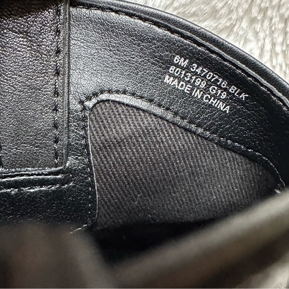 FRYE & Co Maley Pull Tab Pointed Toe Black Leather Western Ankle Bootie Size 6 - Picture 9 of 9